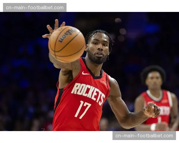 分析：年轻球队如火箭、活塞在赛季末段展现的进步迹象